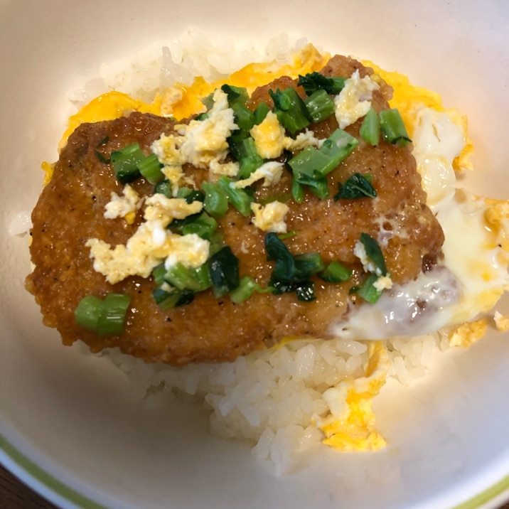 洗い物ほぼなし簡単ランチ！ファミチキでレンジ親子丼